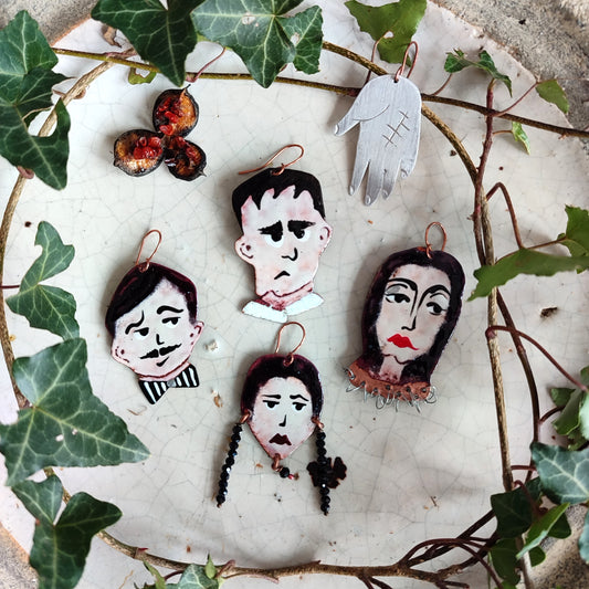 Orecchini LA FAMIGLIA ADDAMS COMPLETA